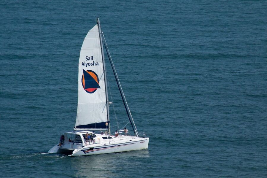 Ocean City: Sailing Catamaran Cruise with Crew - Key Points Before You Book