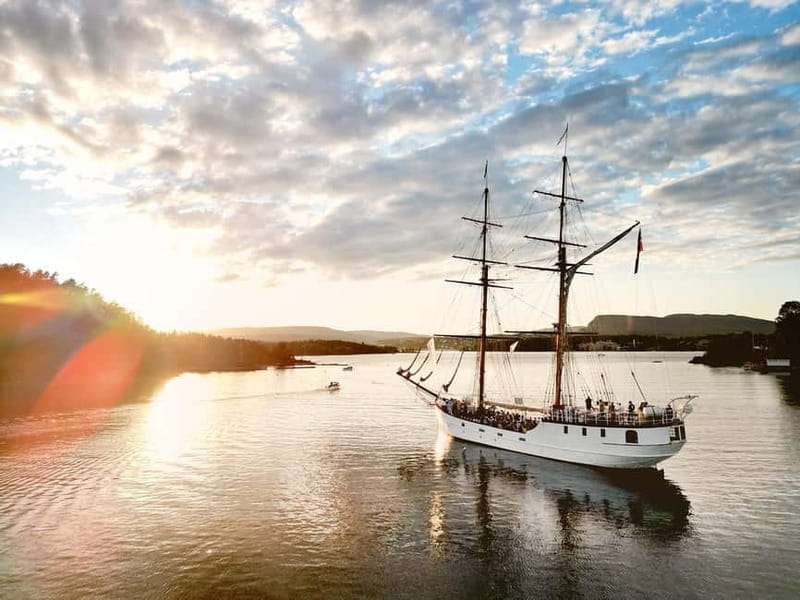 Oslo: Fjord Dinner Cruise on Sailing Ship w/ Seafood Buffet - Seating and the best way to manage the buffet