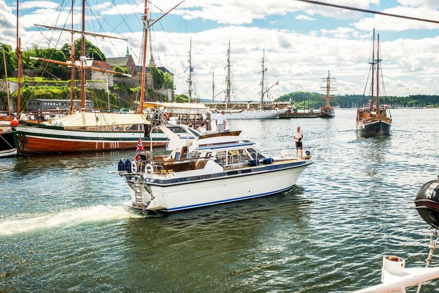 Oslo: Oslo Fjord Sightseeing Cruise by Sailing Ship - The Opera House and Munch Museum from offshore