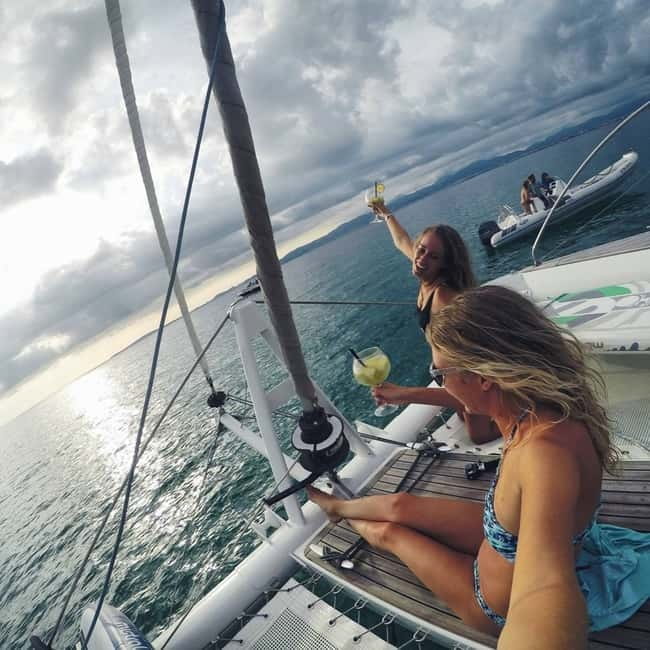Palma de Mallorca: Deluxe Catamaran Sailing Tour with Meal - The daytime BBQ and onboard food