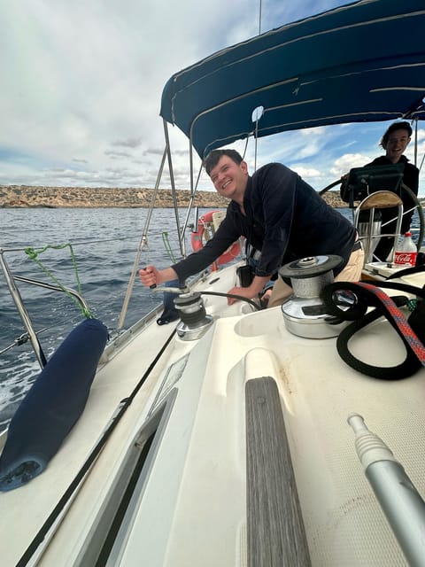 Palma de Mallorca: Sailing Boat Trip with Skipper & Tapas - Who should book this Palma sailing trip?