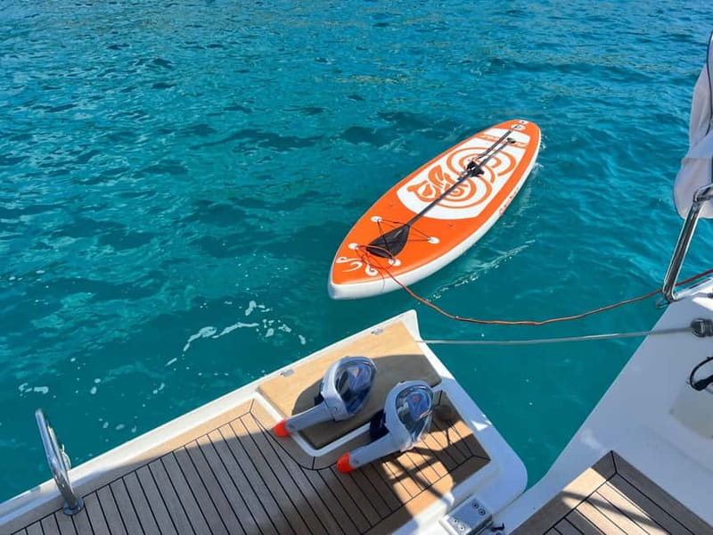Palma de Mallorca: Sailing Tour with Drinks and Tapas - Sailing out from Club de Mar
