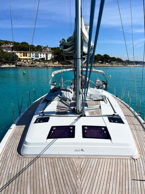 Palma de Mallorca: Sailing Tour with Drinks and Tapas - What the skipper adds to the trip