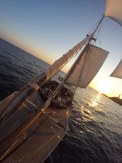 Palma de Mallorca: Wooden Sailboat; Food, Views & History - Key points to know before booking