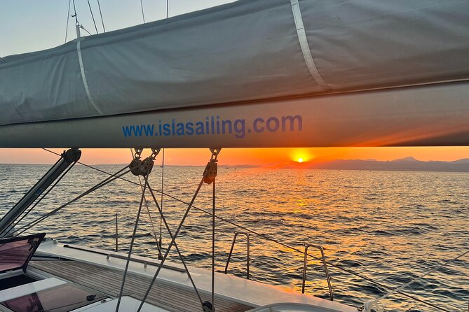 Palma de Mallorrca: Sailing tour with drinks, tapas & snorkeling. - Setting sail from Club De MN MarPonent