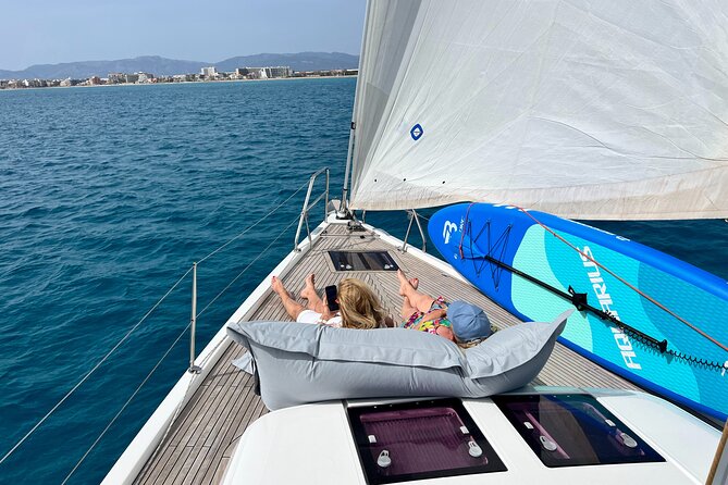 Palma de Mallorrca: Sailing tour with drinks, tapas & snorkeling. - Tapas, cava, beer, and a relaxed onboard mood