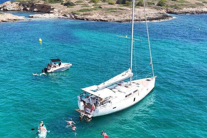 Palma de Mallorrca: Sailing tour with drinks, tapas & snorkeling. - The first 90 minutes are part of the attraction