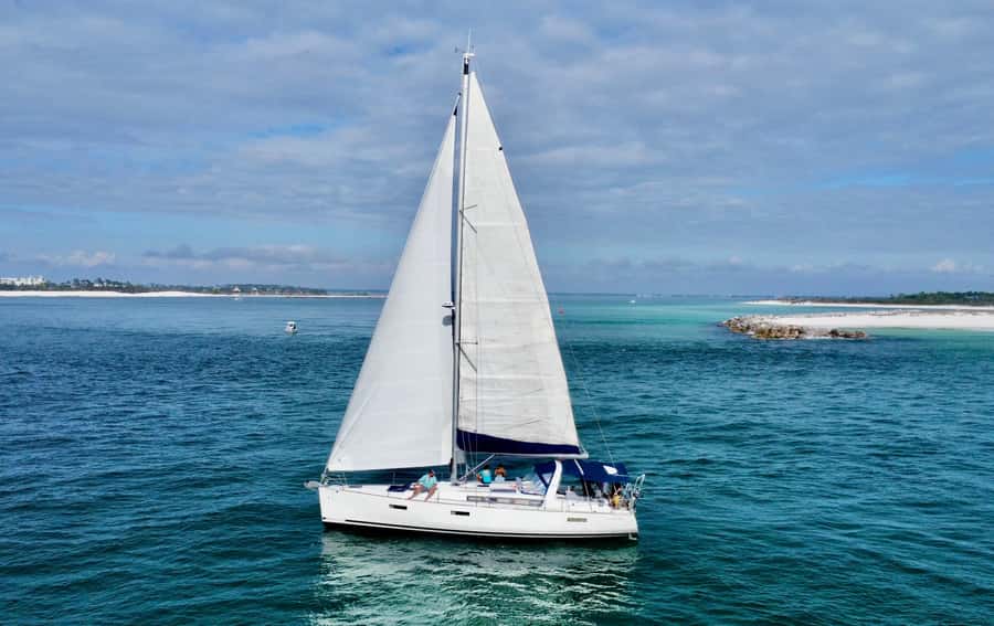 Panama City Beach: Sunset Sail on the Daydreams Sailboat - Why the six-person limit changes the evening