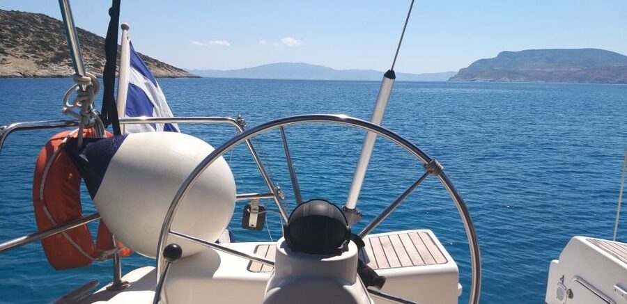 Paros: Iraklia, Schinoussa, & Naxos Sailing Tour with Lunch - Schinoussa and Ofidoussa: the calm middle of the day