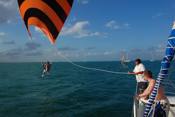 Party On Sailing Cruise to Isla Mujeres from Cancun - What the mixed rating tells you