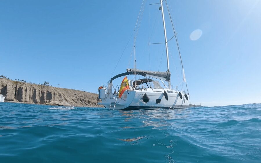 Pasito Blanco : Private sailing tour with food & drinks - Why the hosting earns so much praise