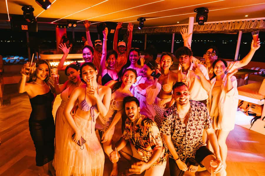 Pattaya: 3 Islands Hopping on Sailing Party Yacht and Buffet - Starting the day with Pattaya hotel pickup