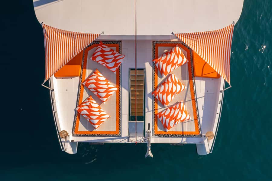 Pattaya: 3 Islands Hopping on Sailing Party Yacht and Buffet - Koh Phai, the first island setting