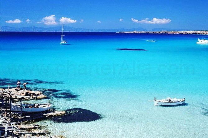 Platja de Migjorn Sailboat Trip - Who will enjoy this Formentera charter most