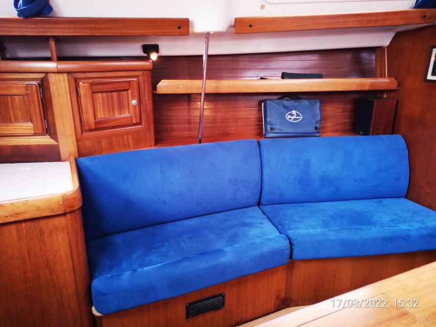 Ponta Delgada: Private Sailboat Cruise with Drinks & Snacks - Azorean snacks, drinks, and the food question