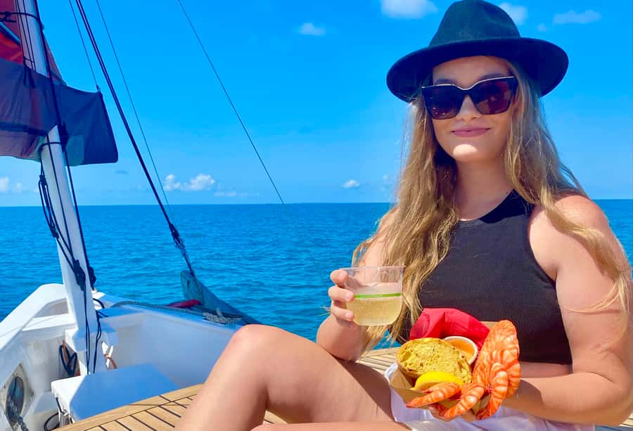 Port Douglas: Shaolin Seafood Lunch Sail, with Fresh Prawns - Key points to know before boarding