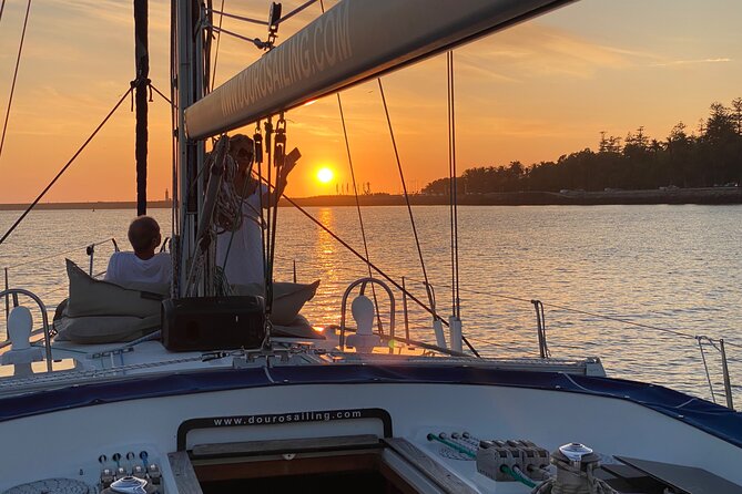 Port : Sail, Sip & Savor : Douro Boat Tour With Wine Tasting - What the crew adds to the experience