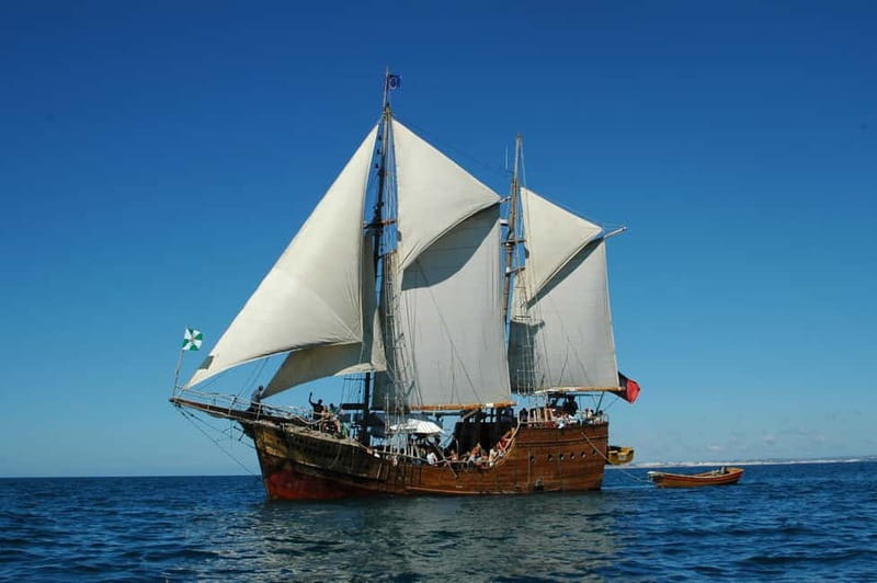 Portimão: Boat Trip by Sailing Boat to Lagos Cape Caves - What the crew and atmosphere add
