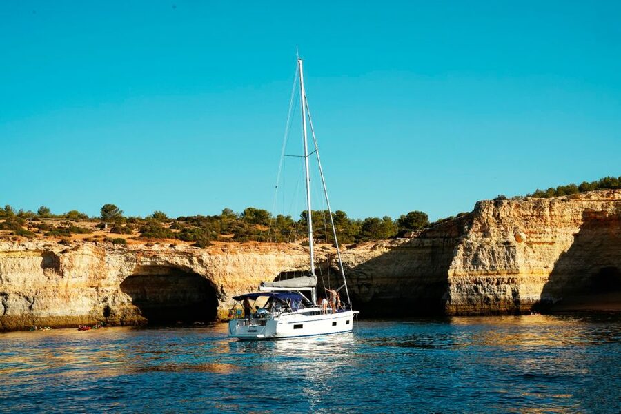 Portimao: Half-Day Sailing Yacht Cruise to the Benagil Caves - Who will enjoy this cruise most