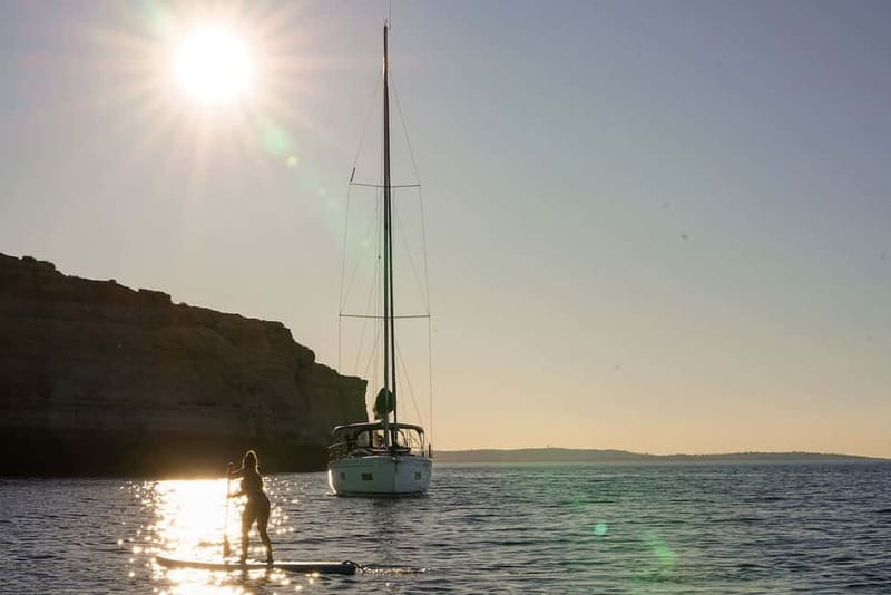 Portimao: Sunset Luxury Sail-Yacht Cruise - Golden cliffs, beaches, and unusual rock formations