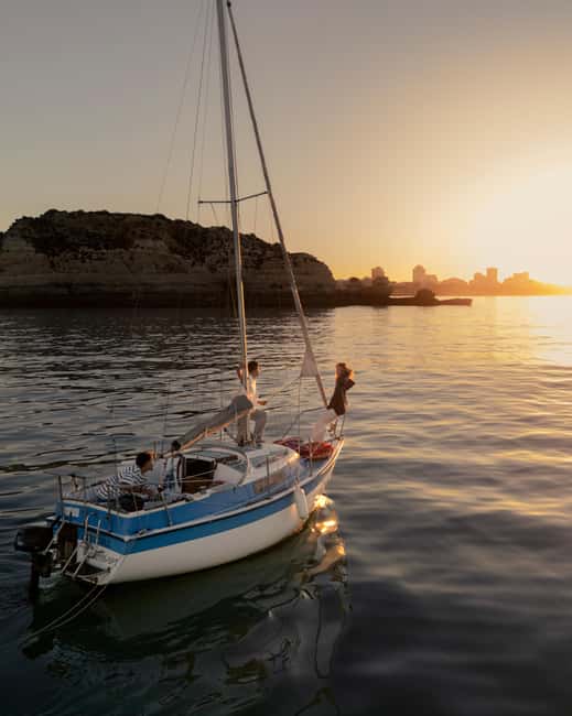 Portimão: Sunset Private Sailing Tour for Couples - Starting at Ferragudo and getting to the boat