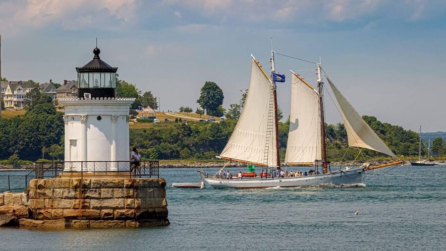 Portland, Maine: Morning Coastal Windjammer Sailing Cruise - Following the two-hour route through Casco Bay