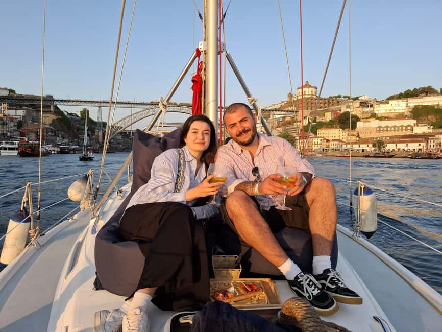 Porto, a cruise with open sails, drinks&snacks - Drinks, snacks, and the onboard mood