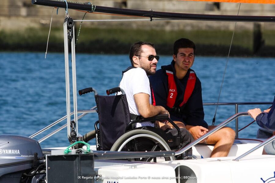 Porto: Accessible Sailing Tour on the Douro river - Sailing toward Foz do Douro