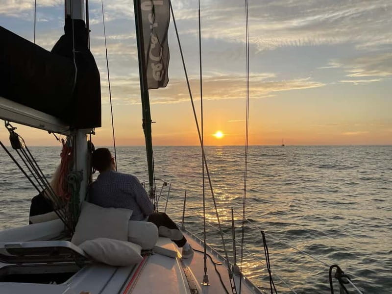 Porto: Best Exclusive Charming Sailboat Sunset - Sunset, wine, and a generous food board
