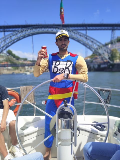 Porto: Charming Sailboat Bachelor Party with drinks - Crew service and what to expect on board