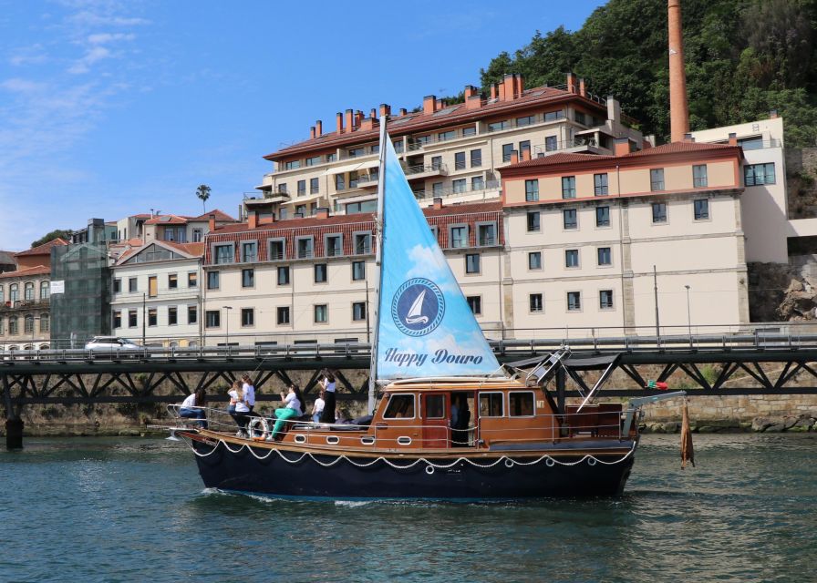 Porto: Classic Sailboat Cruise Along the Douro River - The hammock, snacks, music, and small details