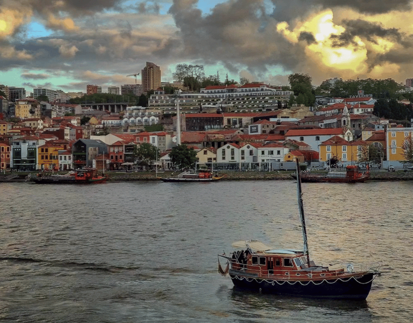 Porto: Classic Sailboat Cruise Along the Douro River - Who should book this sailboat ride?
