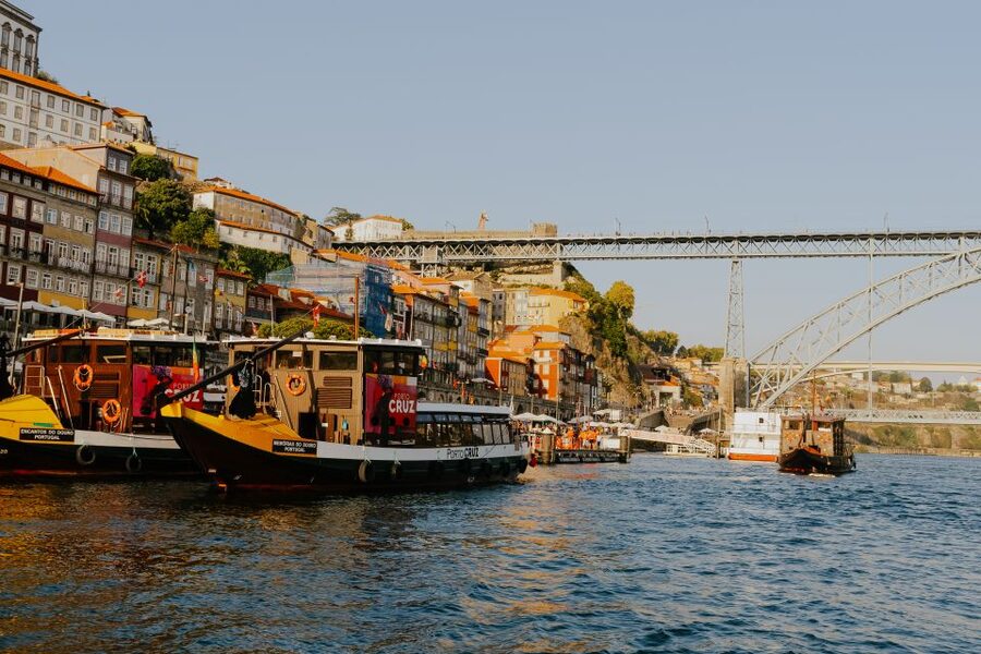 Porto: Romantic Sailboat Cruise - Passing beneath the Dom Luís I Bridge
