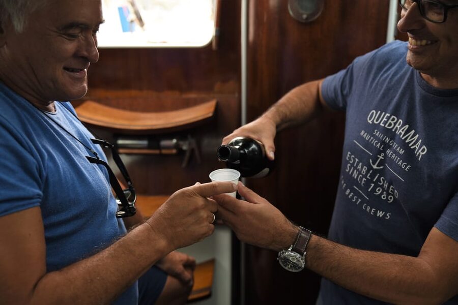 Porto: Sail the Douro River Private 3-Hour Cruise - The return trip along Porto’s waterfront
