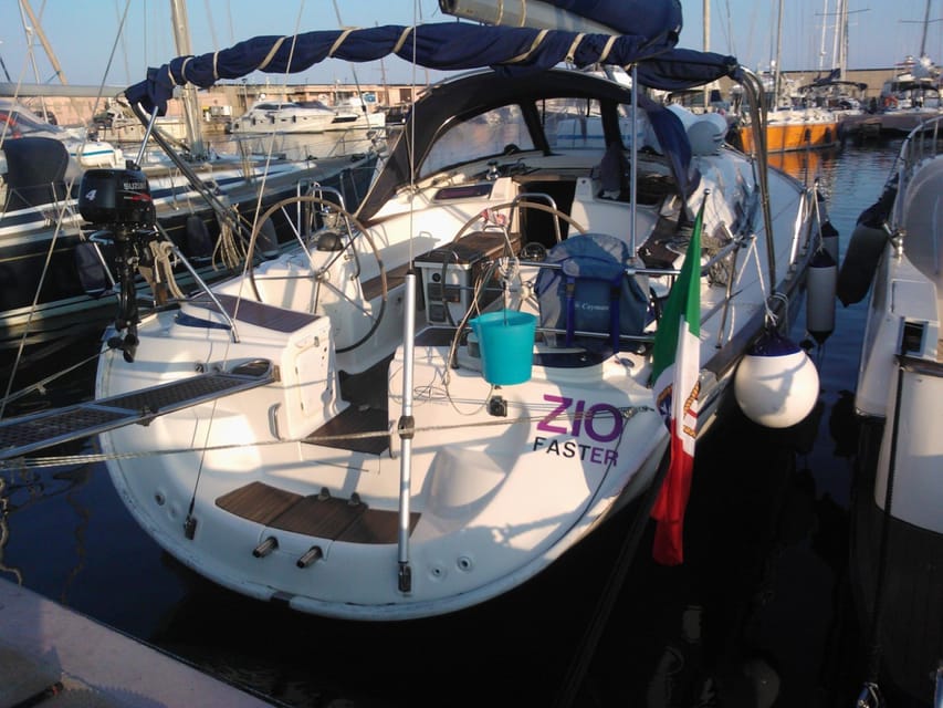 Porto San Paolo: Tavolara Island Sailboat Cruise with Lunch - Tavolara and Molara by Sailboat