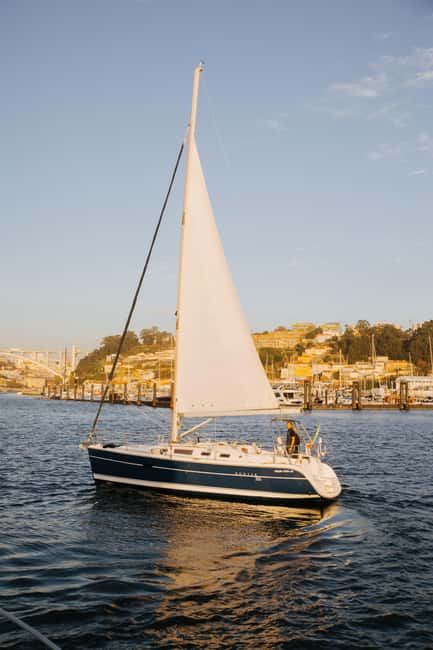 Porto: Sunset Cruise with Welcome Drink in a Sailboat - Why Porto’s Douro sunset works so well