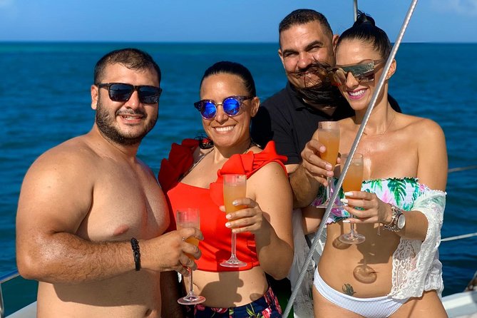 Premium Catamaran Morning Sail: Snorkeling, Mimosas and Brunch - Who should book this catamaran?