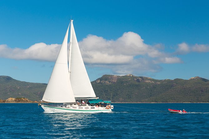 Prima - Overnight Sailing Experience of the Whitsundays - Day one: sailing toward Whitehaven Beach