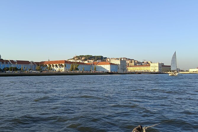 Private Afternoon Sailing Experience in Lisbon Tagus River - Afternoon light, music, and the onboard mood