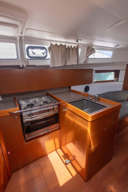 Private and exclusive sailboat in and around the Bay of Palma - Booking details that matter