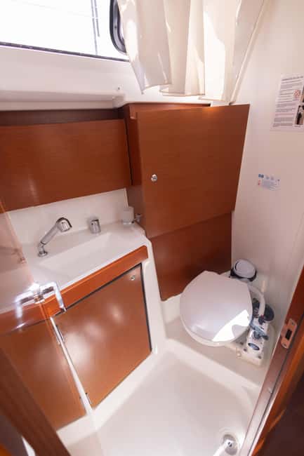 Private and exclusive sailboat in and around the Bay of Palma - Is $812 good value for up to nine people?