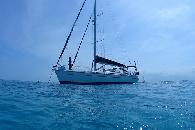 Private Customizable Sailing Tour in Cancun - Snorkeling and swimming off Isla Mujeres
