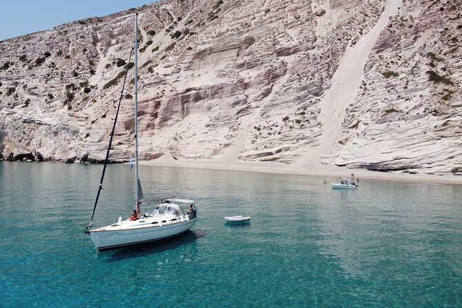 Private Daily Sailing Cruise to Discover the Highlights of Milos - Kalogries and the final swim
