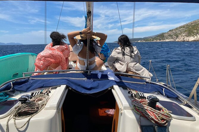 Private - Half Day Sailing from Hvar on a modern sail yacht (up to 8 travellers) - Swimming, snorkeling, and sunbathing
