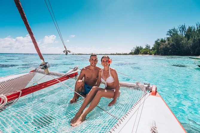 PRIVATE Half Day Tour : Moorea Snorkeling & Sailing on a Catamaran named Taboo - Setting out along Moorea’s coast