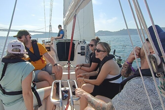 Private Lisbon Sailboat Tour with Welcome Drink - The welcome drink and the question of snacks