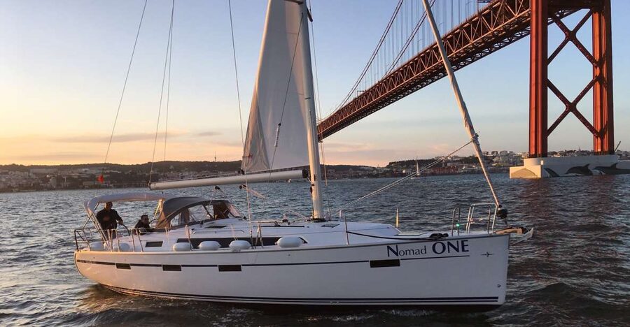 Private Lisbon Sightseeing Sailing Boat Tour with Locals - What local guidance adds to the ride