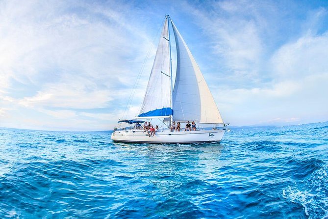 Private Luxury Sailing Cruise in Los Cabos with Lunch and Open Bar - Sailing Back Toward Cabo
