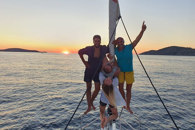 Private - Romantic Sunset Sailing on a 36ft yacht from Hvar (up to 8 travellers) - Is two hours enough?