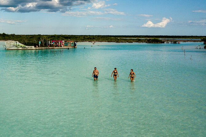 Private Sailing Adventure in Bacalar - Meeting the crew at Costera Sur
